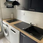 Appartamento 65m2 Avec Balcon Vues Partielles à 150m De La Et Centre, Wifi Et Parking Privé *