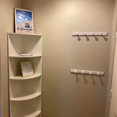 Apartment 65m2 Avec Balcon Vues Partielles A 150m De La Et Centre, Wifi Et Parking Prive