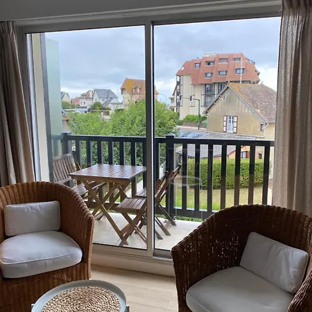 5 Personnes 65m2 Avec Balcon, Vues Partielles Mer, 150m De La Et Centre, Wifi Et Parking Prive Apartmán Blonville-sur-Mer